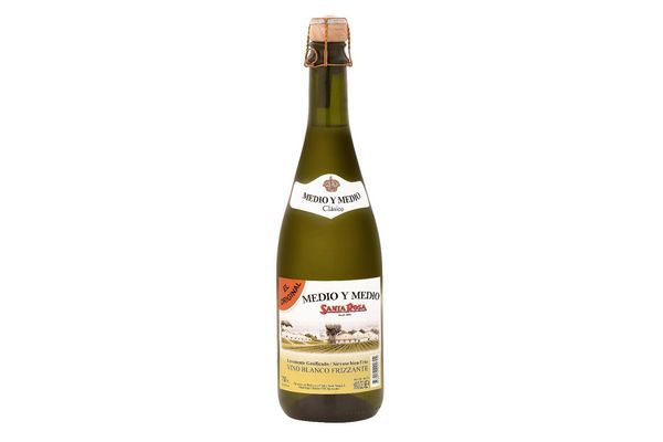 Medio y Medio SANTA ROSA Blanco 750 ml en Tienda Inglesa