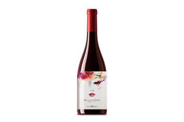 Vino ANTIGUA BODEGA Bella Donna Tinto Tannat 750 ml en Tienda Inglesa