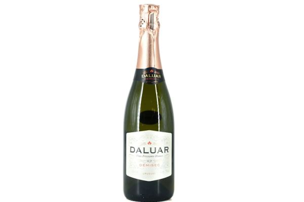 Vino Frizzante DALUAR Blanco Semiseco 750ml en Tienda Inglesa