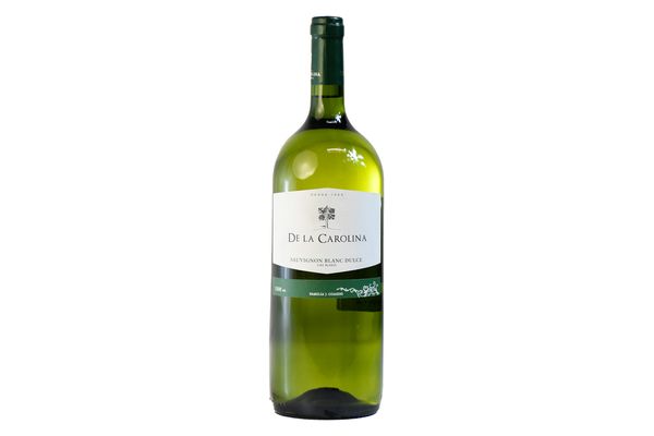 Vino DE LA CAROLINA Blanco Sauvignon Blanc Dulce 1.5 L en Tienda Inglesa