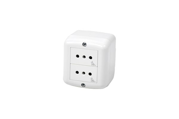 Caja Exterior 2 Módulos  con 2 Tomas 2P+T (A) Blanco en Tienda Inglesa