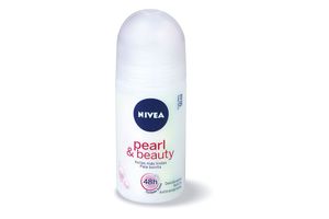 Desodorante NIVEA  Pearl & Beauty Roll-On 50ml en Tienda Inglesa