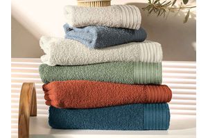 Toalla de Baño ALTENBURG Vandy Gris 70 x 140 cm en Tienda Inglesa